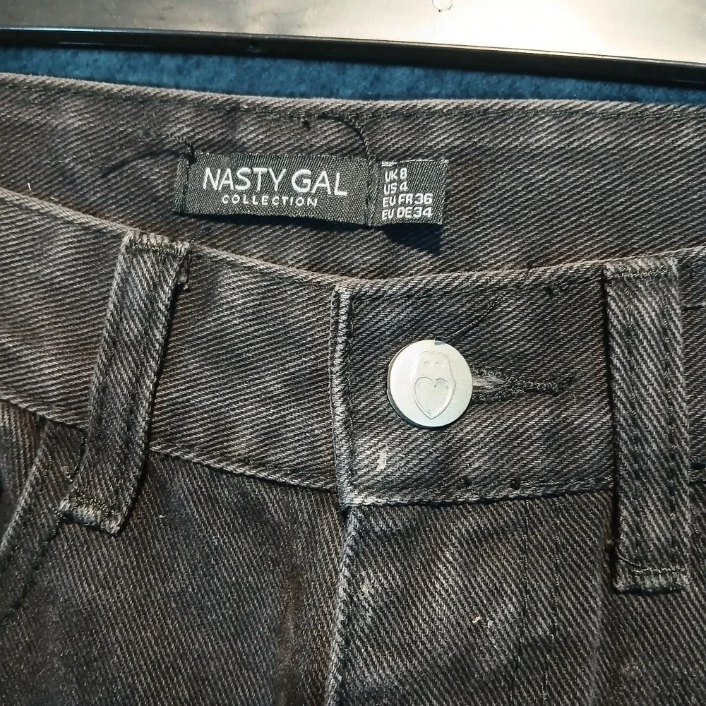 Nasty Gal Collection Size 4 straight leg ripped jeans indie sleeze chic grunge